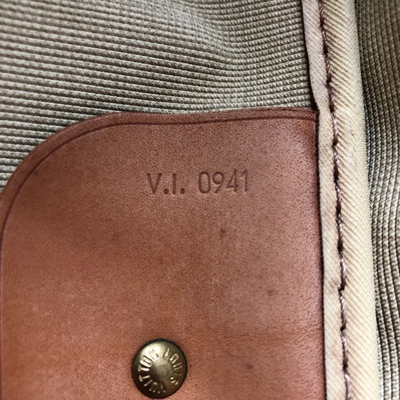 Louis Vuitton Luggage, Lock w/1 key, luggage tag. & a (LV Horizon 50 Box) - Picture 15 of 16